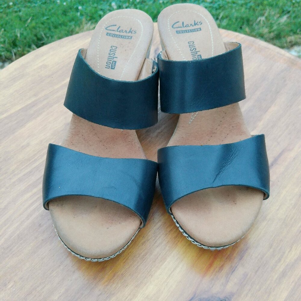 Black CLARKS Soft Cushion Wedge Sandals. Size 8.5
